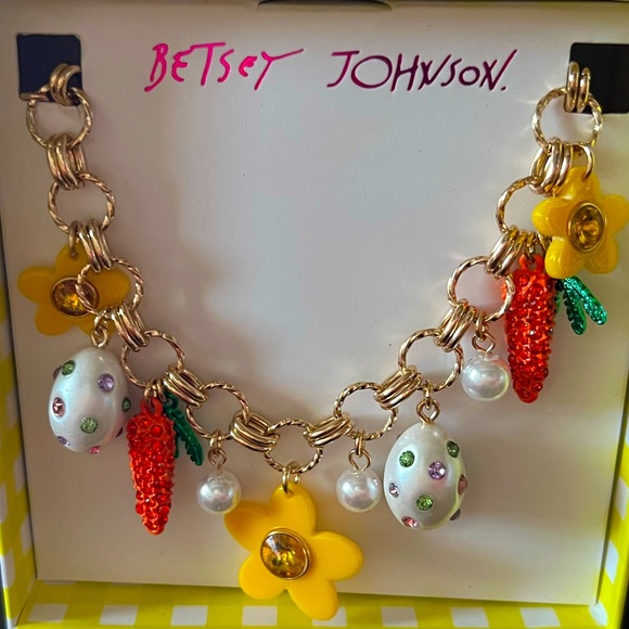 New Betsey Johnson Charm Necklace - Picture 6 of 8